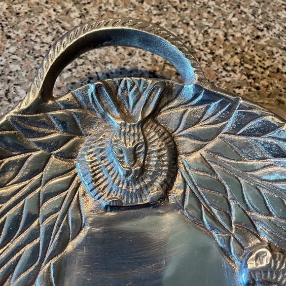 Bunny/Rabbit Metalware Tray with Handles - Picture 5 of 8